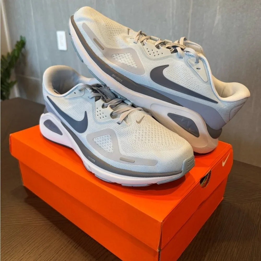 Men’s Nike Structure 26 - Picture 1 of 5